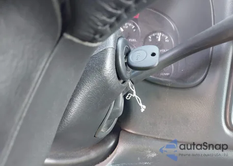 2002 Chevrolet Avalanche 1500 from USA, damaged, VIN 3GNEK13T72G176061